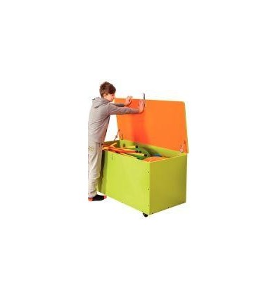 COFFRE EN BOIS A ROULETTES