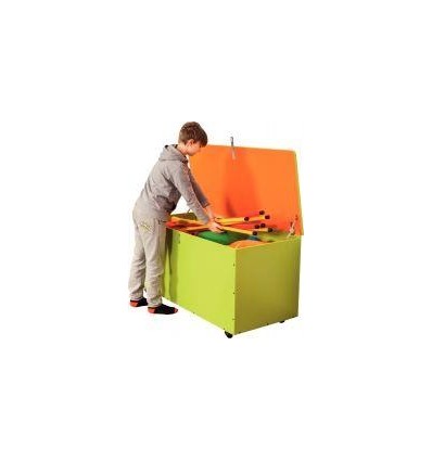 COFFRE EN BOIS A ROULETTES