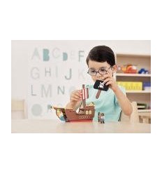 PREMIERE MAQUETTE BATEAU PIRAT 2