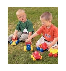 LOT 9 VEHICULES PLASTIC 16CM