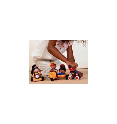 LOT 3 VEHICULES+4 PERSONNAGES