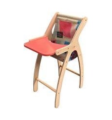 CHAISE HAUTE DE POUPEE EN BOIS 2